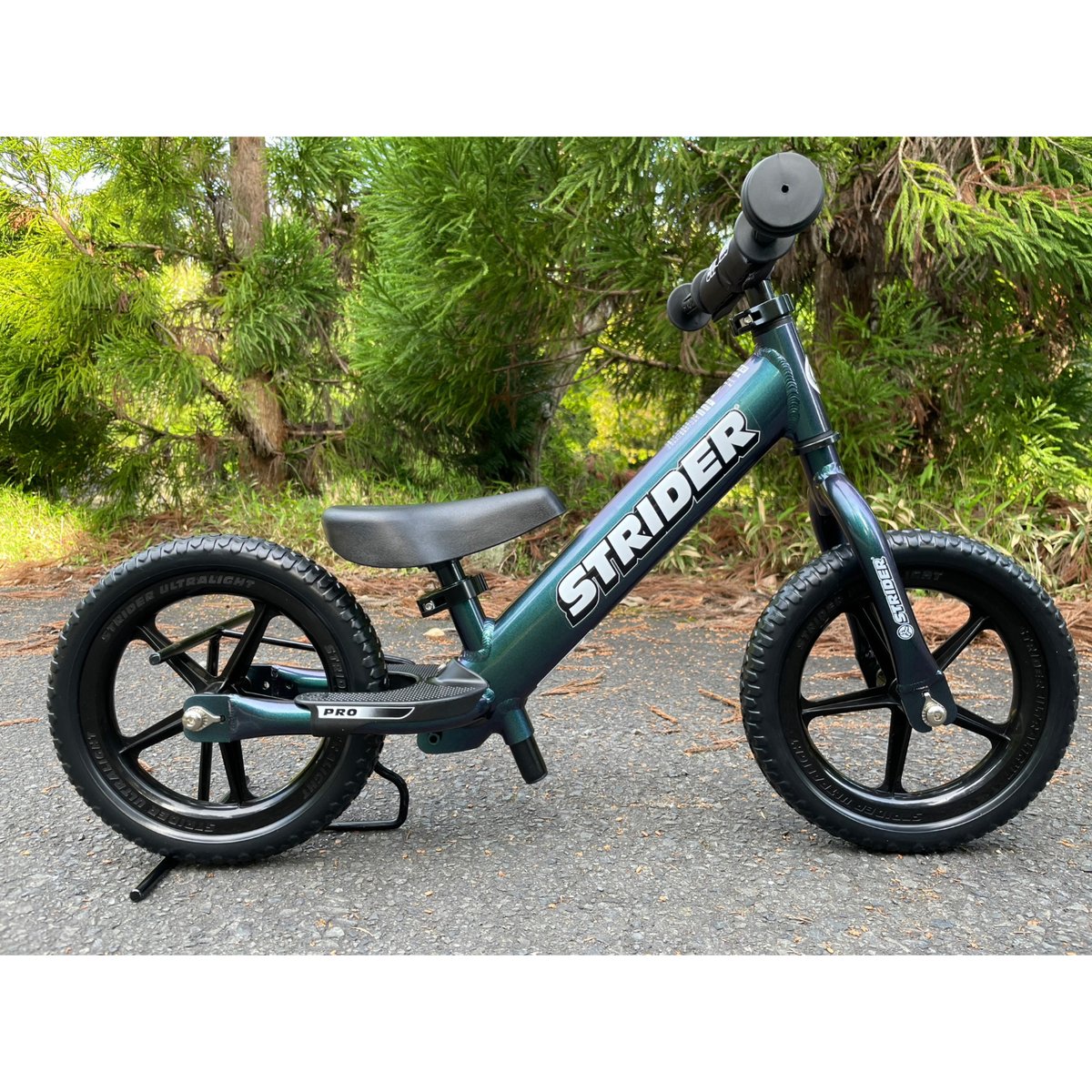 STRIDER PRO 12インチ バランスバイク 軽量 アルミ 【公式通販】