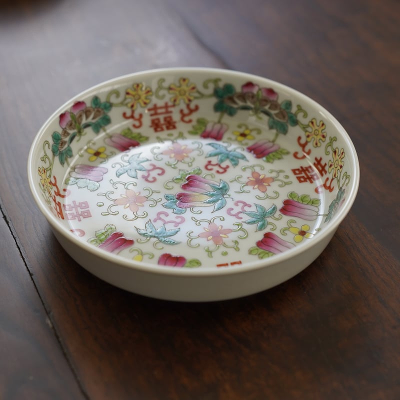 中国古美術・珍蔵粉彩陶磁器の皿・純手描き・刺繍箱付き・茶道具・食器・