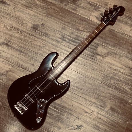 Miyako custom bass guitar