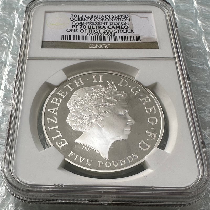 NGC鑑定PF70 2013年 エリザベス女王 戴冠60周年記念 5ポンド銀貨 英国