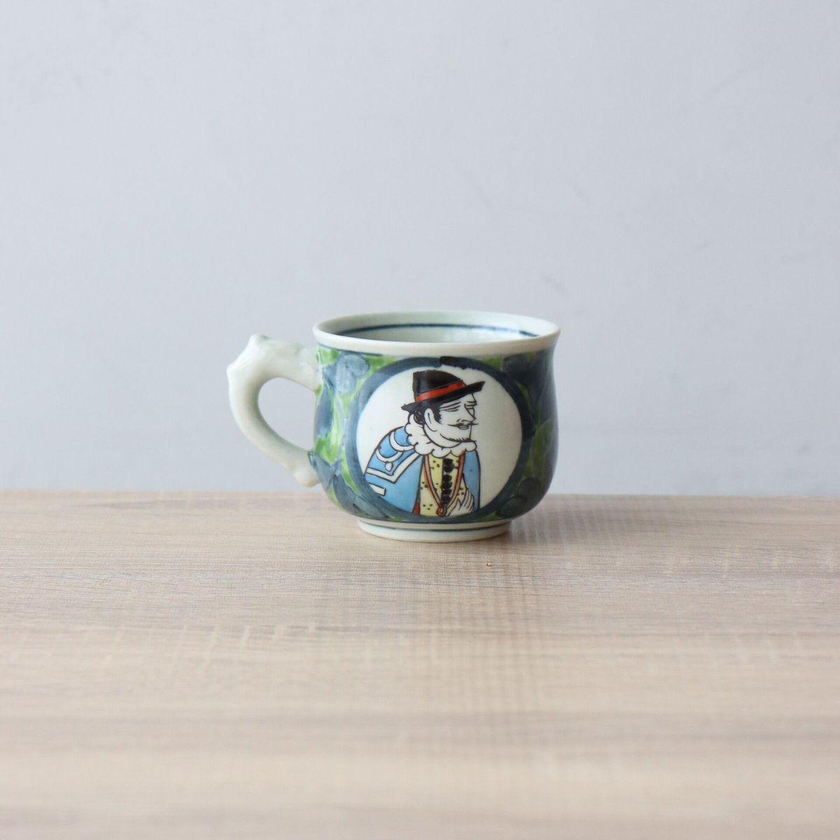 錦南蛮コーヒー碗皿 赤/緑 | 和食器通販 有田焼 山忠｜おしゃれで