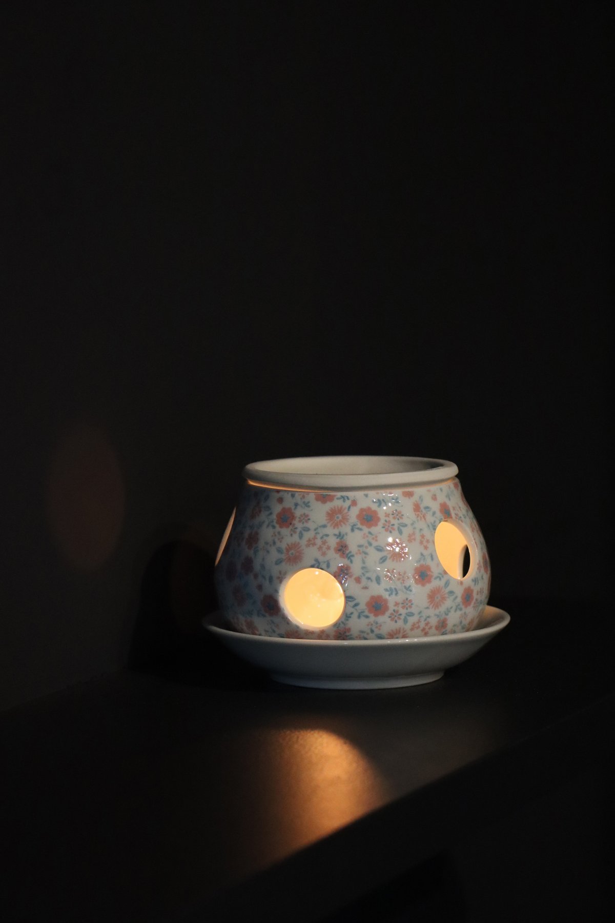 茶香炉 リトルフラワー | 和食器通販 有田焼 山忠｜おしゃれでモダンな