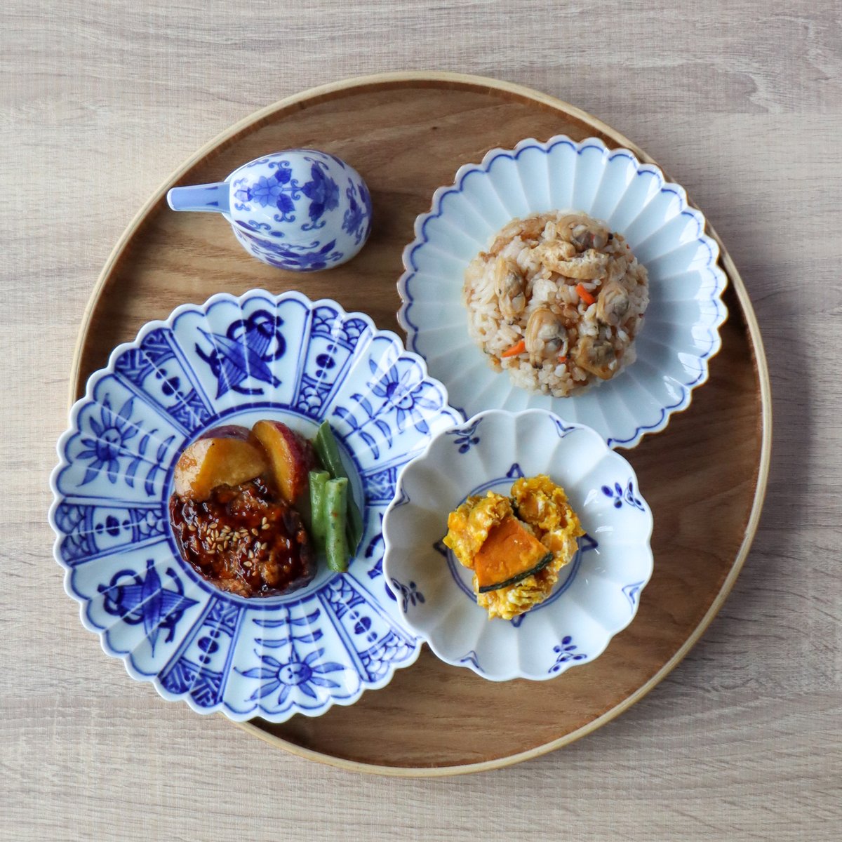 芙蓉手菊型プレート 18cm / 14cm | 和食器通販 有田焼 山忠｜おしゃれ