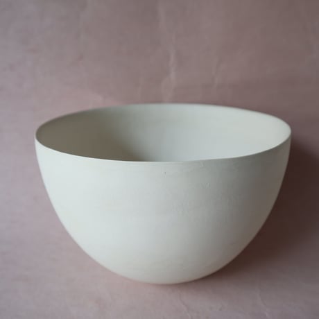 内田鋼一氏作 白釉bowl(輪花) 内田鋼一氏作 白釉bowl(輪花) 内田鋼一氏