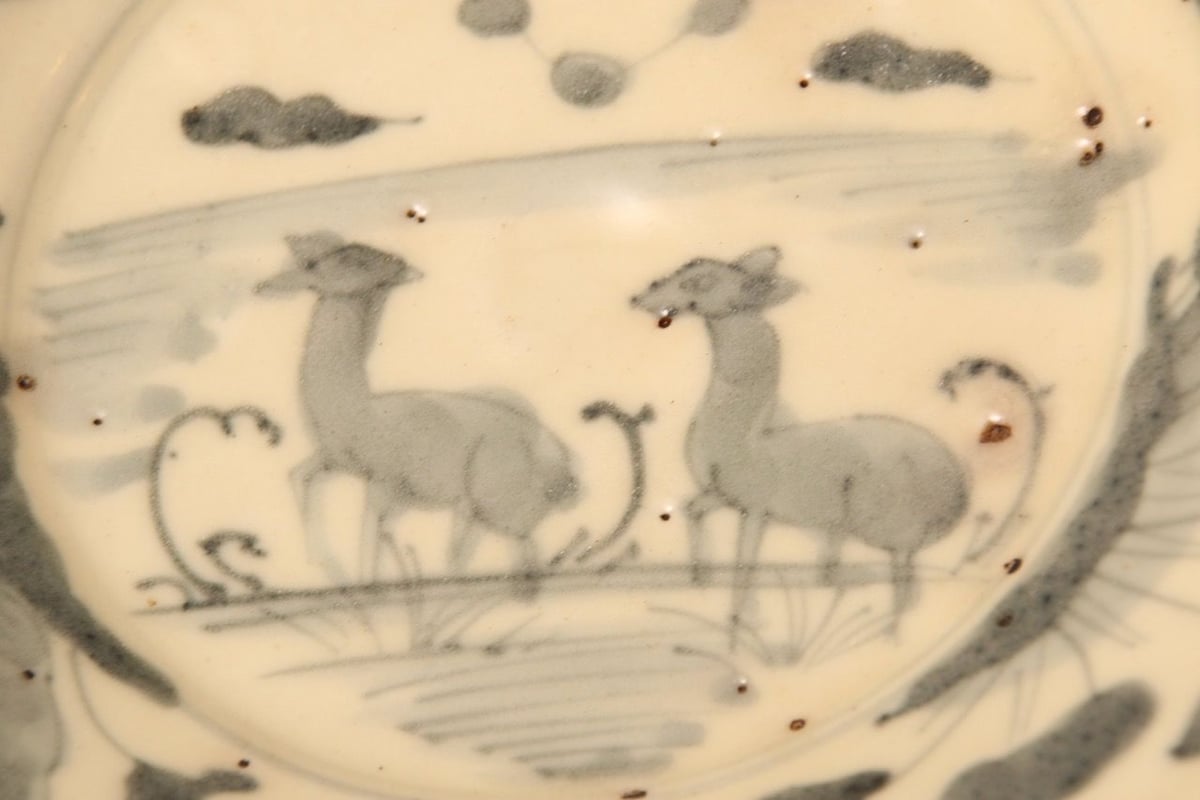 蓋物□呉須安南 古い染付 安南 丸香合 花唐草 青華 古玩 時代物 骨董品