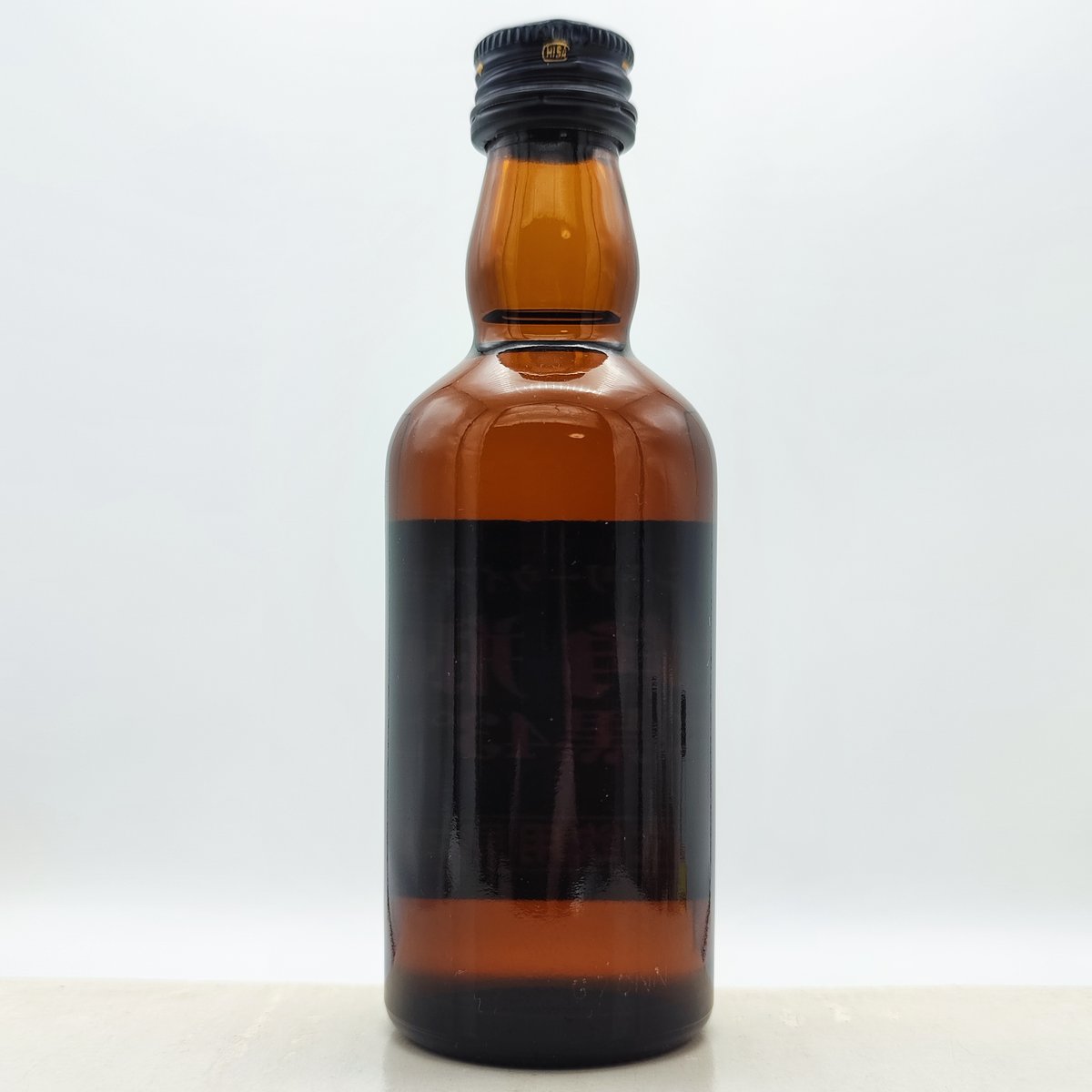 サントリー ウイスキー 角瓶〈黒43°〉 | ノスタルジックリカー