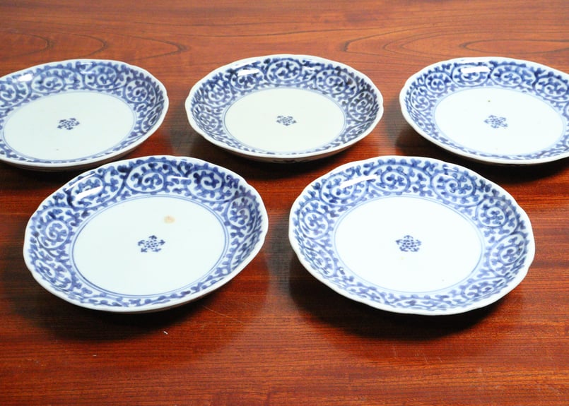 江戸中期染付蛸唐草文6寸皿① 5客組 | 吉祥寺PukuPuku