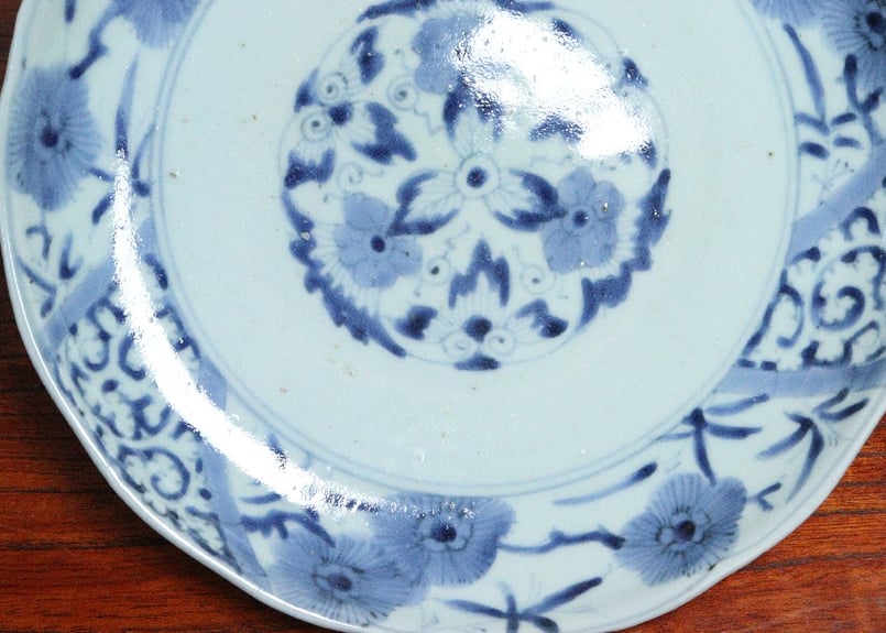 江戸中期染付花と逆蛸唐草文7寸皿① 5客組 | 吉祥寺PukuPuku