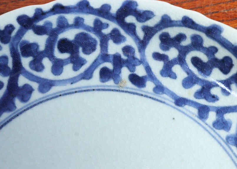 江戸中期染付蛸唐草文6寸皿⑤ 甘手 | 吉祥寺PukuPuku