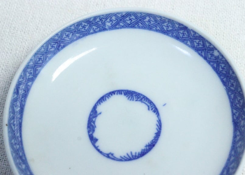 明治後期～大正銅判蝶図飯茶碗 | 吉祥寺PukuPuku