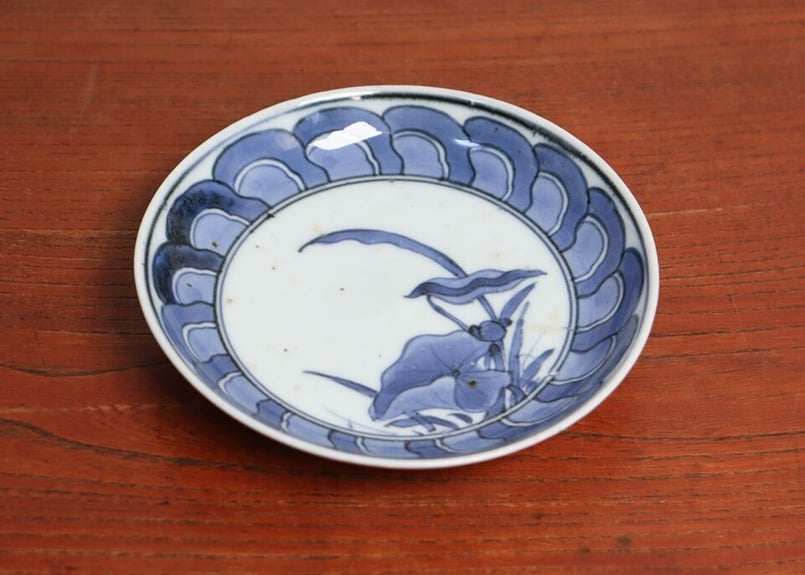 江戸中期藍九谷水車と蓮弁文5寸皿 ④ニュウ | 吉祥寺PukuPuku