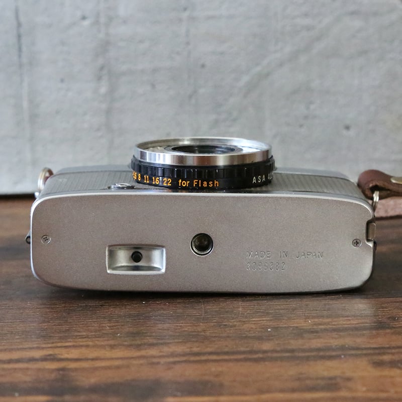 OLYMPUS】 PEN EE-2 フィルムカメラ（分解整備済・オリジナル