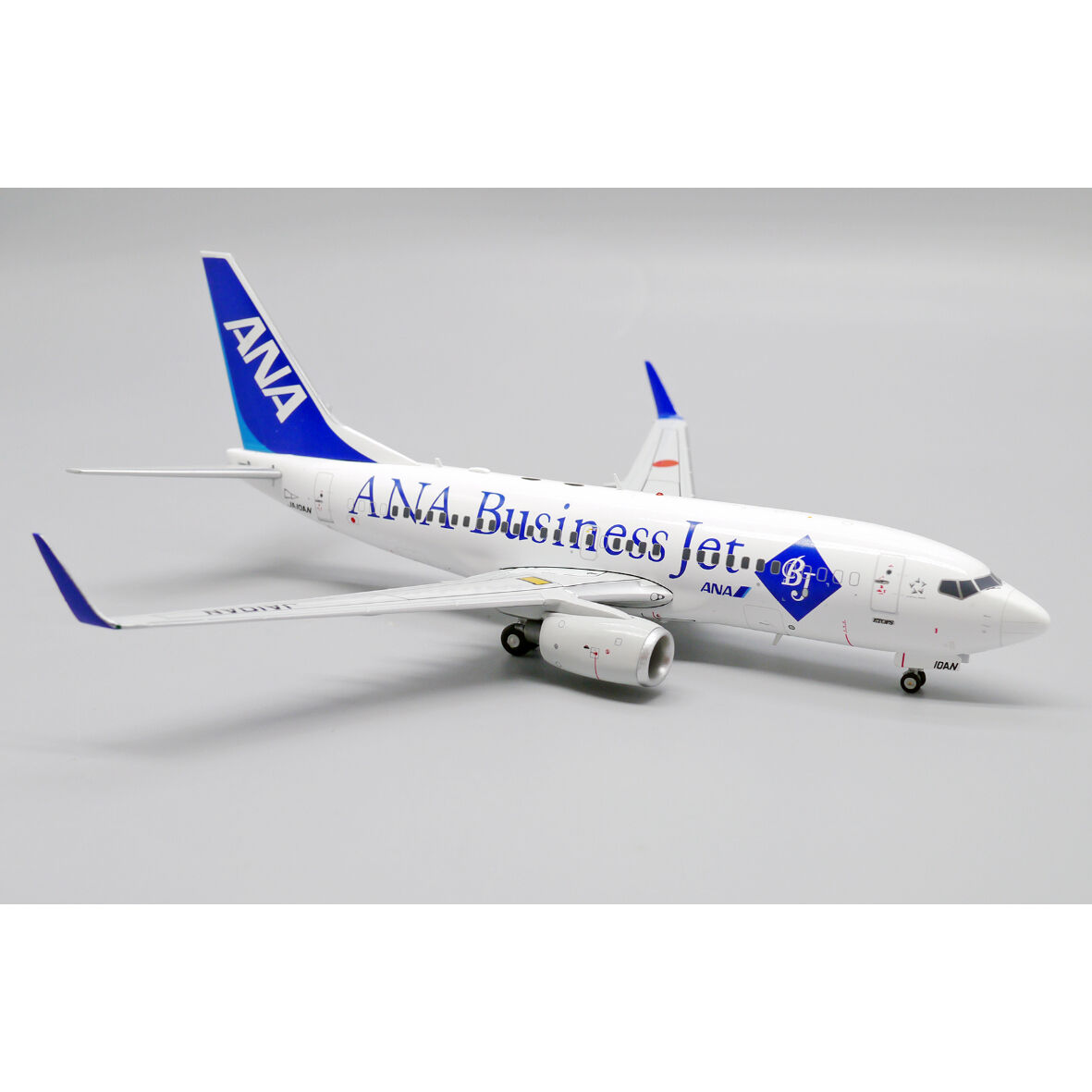 全日空商事ANA 737-700ER スケール1:200 1/200 全日空商事 ANA B737