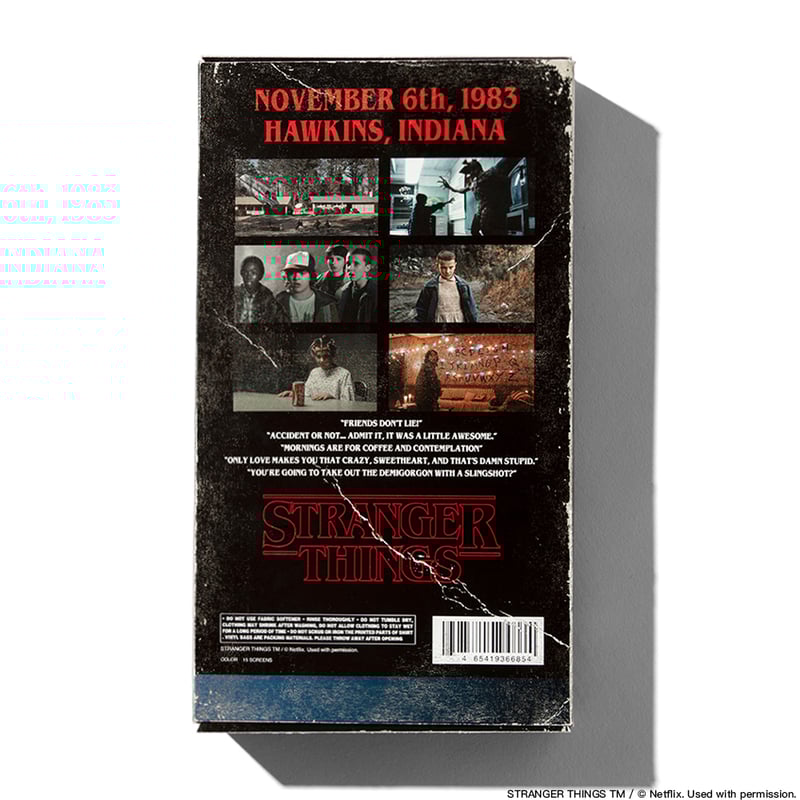 Stranger Things × weber] T shirt with Special