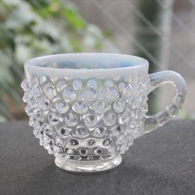 フェントン フレンチオパールセント ホブネイル カップ