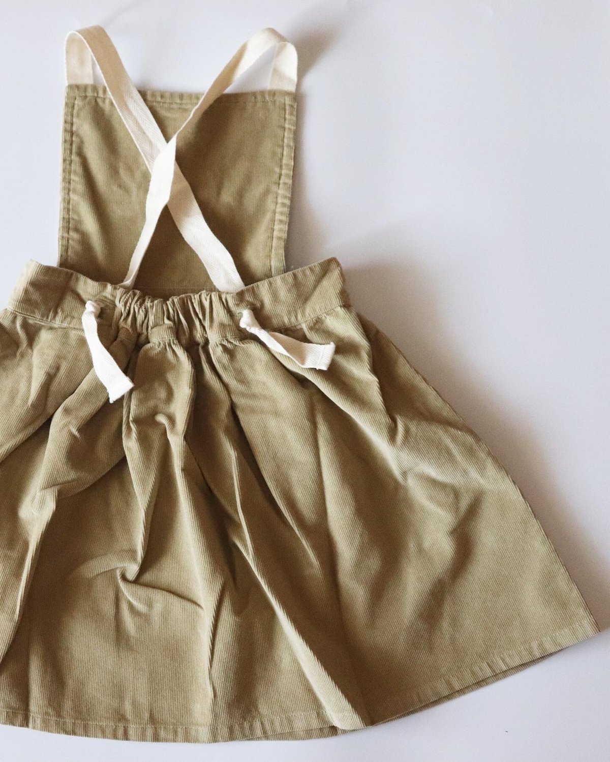 エプロン LiiLU folk apron 4Y エプロン LiiLU folk apron 4Y エプロン