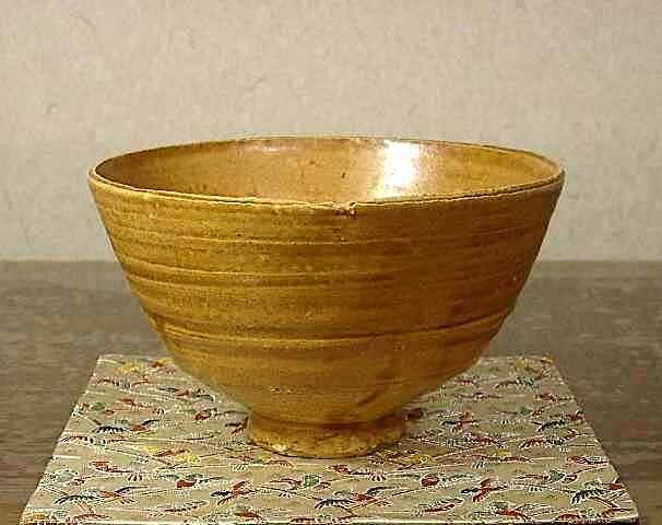 京焼・清水焼 高橋道八(六世)作 桃山御本 五三桐紋 茶碗 無傷 箱合