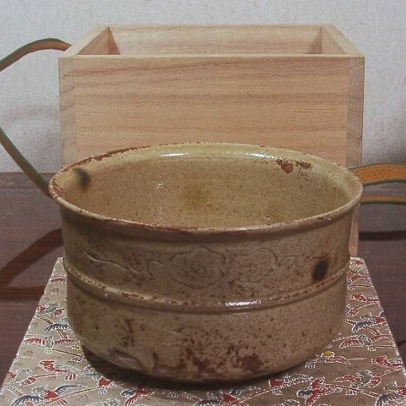 瀬戸焼 二世作助加藤景義作 古瀬戸写 茶碗 箱合 古物。 | STORES