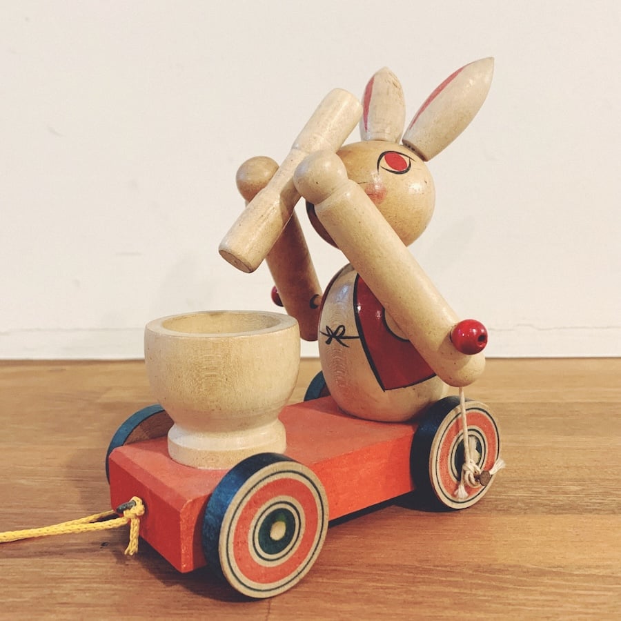 木地玩具つたや『うさぎの餅屋』 | 象々の郷土玩具