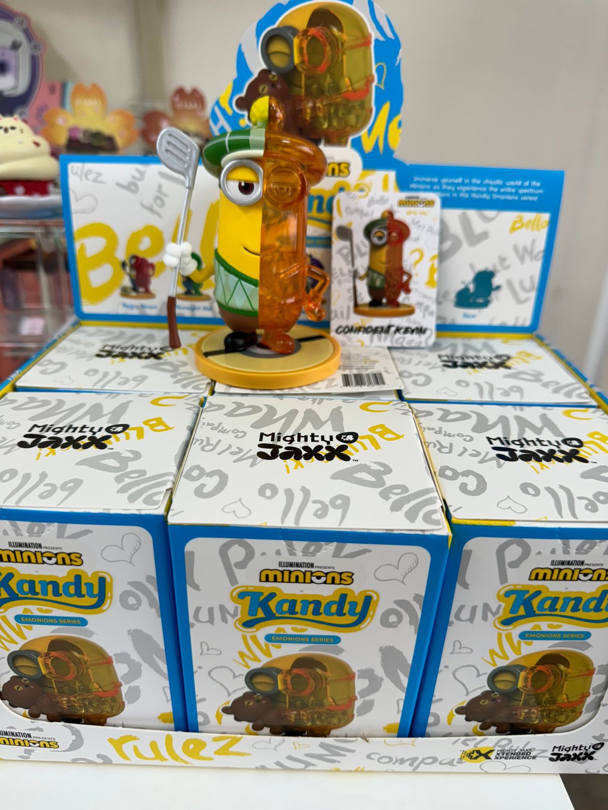 MIGHTY JAXX McDonald's人形