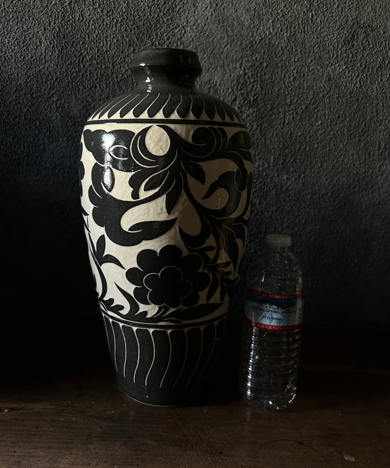 訳有り中国磁州窯陽刻花瓶 訳有り中国磁州窯陽刻花瓶 訳有り中国磁州窯