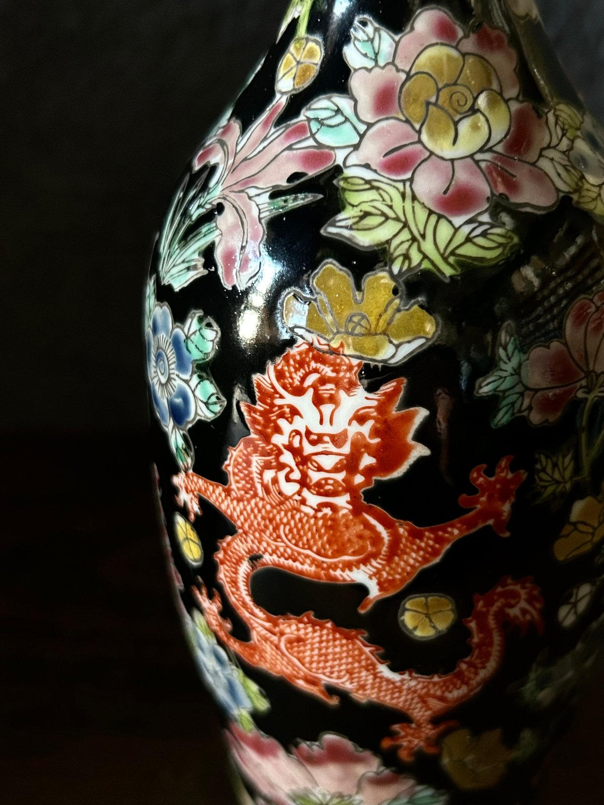 景徳鎮の花瓶/中国/龍/花柄/骨董 | 骨董・アンティークのオンライン