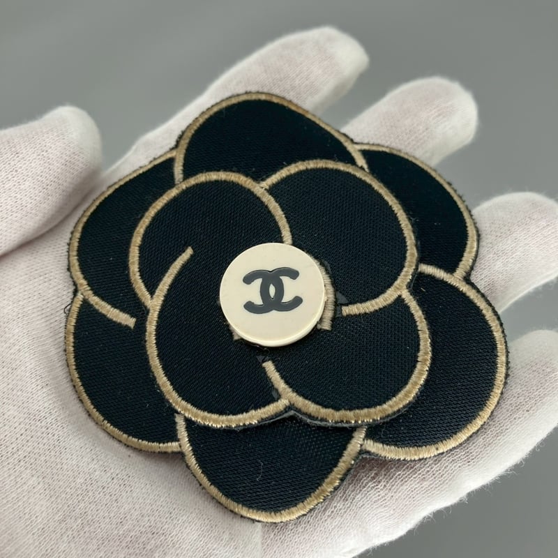 希少◇CHANEL◇シャネル カメリア コサージュ ブローチ 黒 ココマーク