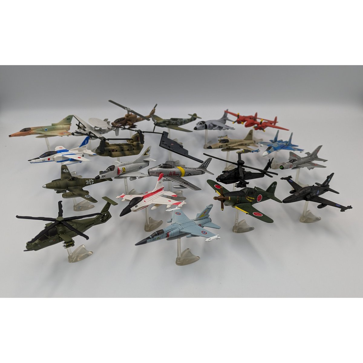 世界の戦闘機 全65巻セット(未開封) 世界の戦闘機 全65巻セット(未開封