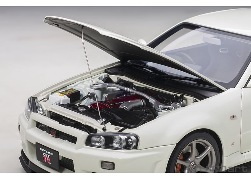 AUTOart 1/18 日産 スカイライン GT-R （R34） Vスペック II （ホワイ