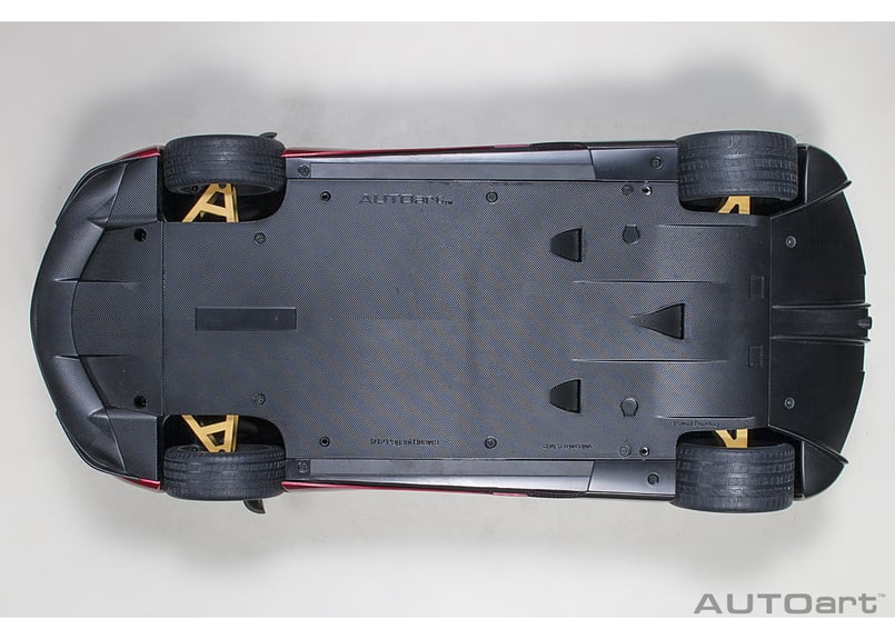 AUTOart 1/12 パガーニ ウアイラ (メタリック・レッド) 12234 | AUTO