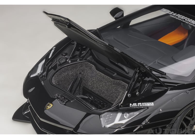 AUTOart 1/18 リバティーウォーク LB-WORKS ランボルギーニ