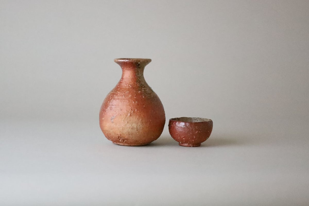 信楽 徳利ぐい吞み付 | 丸岩美術 公式オンラインストア