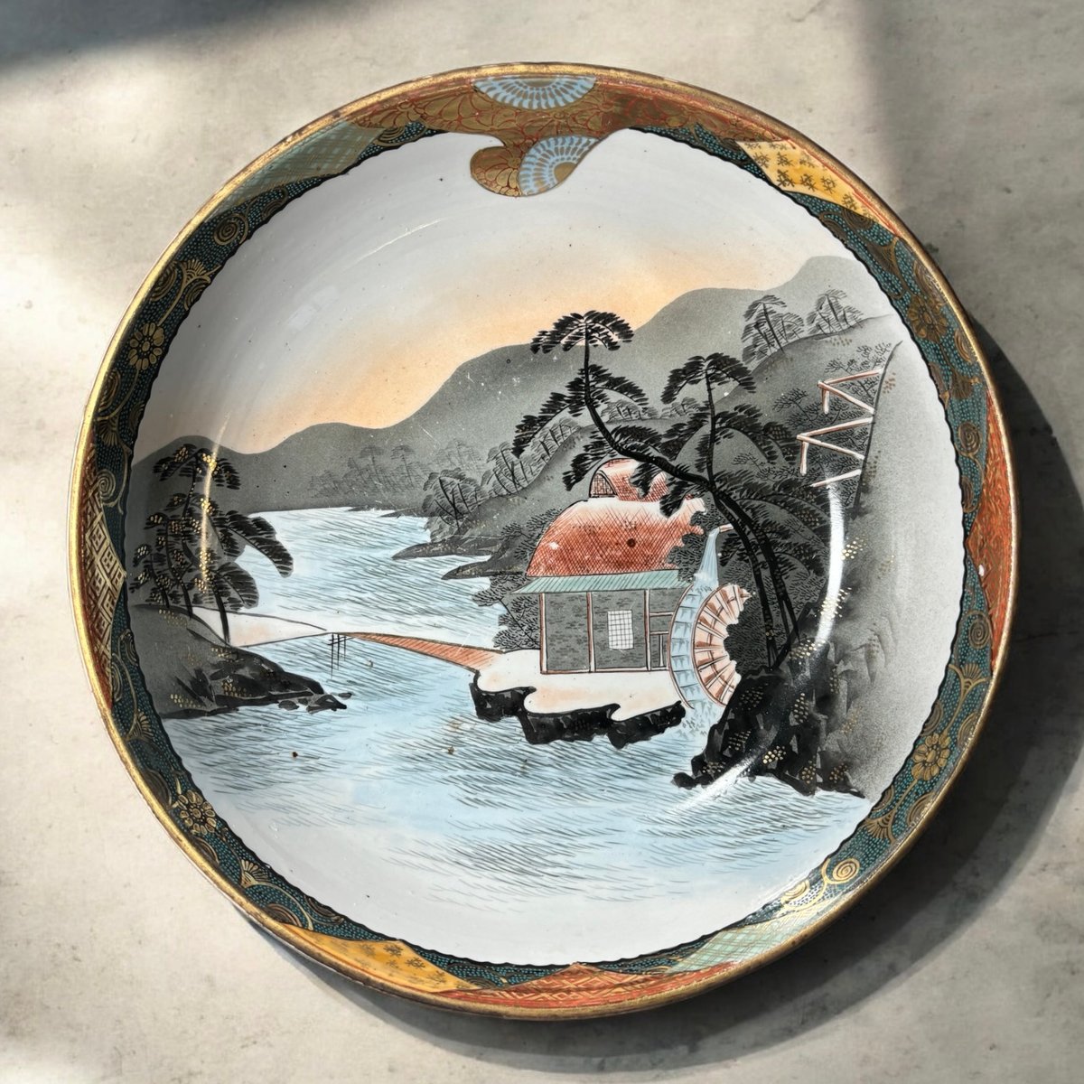 希骨董品】旧家蔵出 古九谷焼□大皿ペア□「金彩色絵絵変人物図鉢