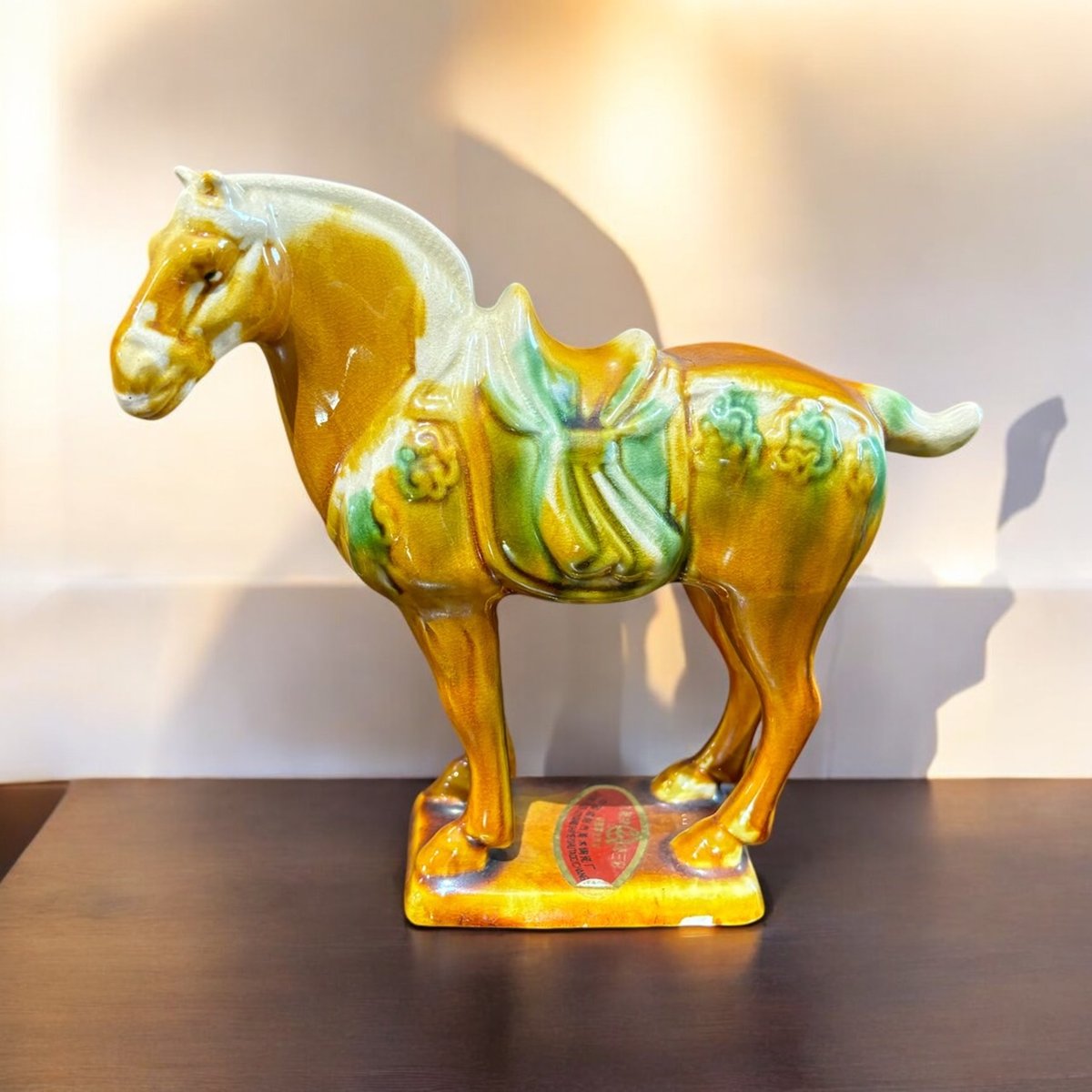 唐三彩の彫刻の模様の印影の箱コンパクトの置物 唐三彩の彫刻の