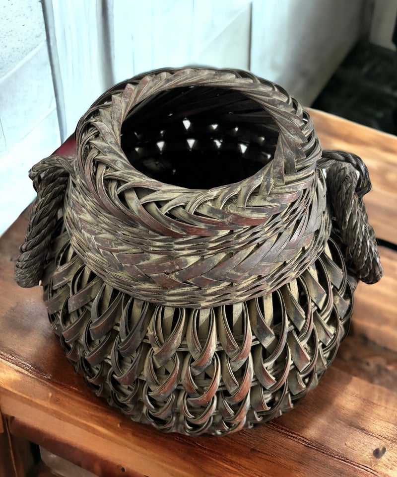 竹籠 花入れ 花籠 竹製掛け花籠 茶道具 竹細工 掛け花入れ