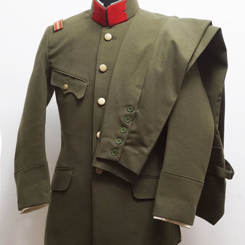 日本陸軍昭和五年制定将校准士官軍衣袴実物