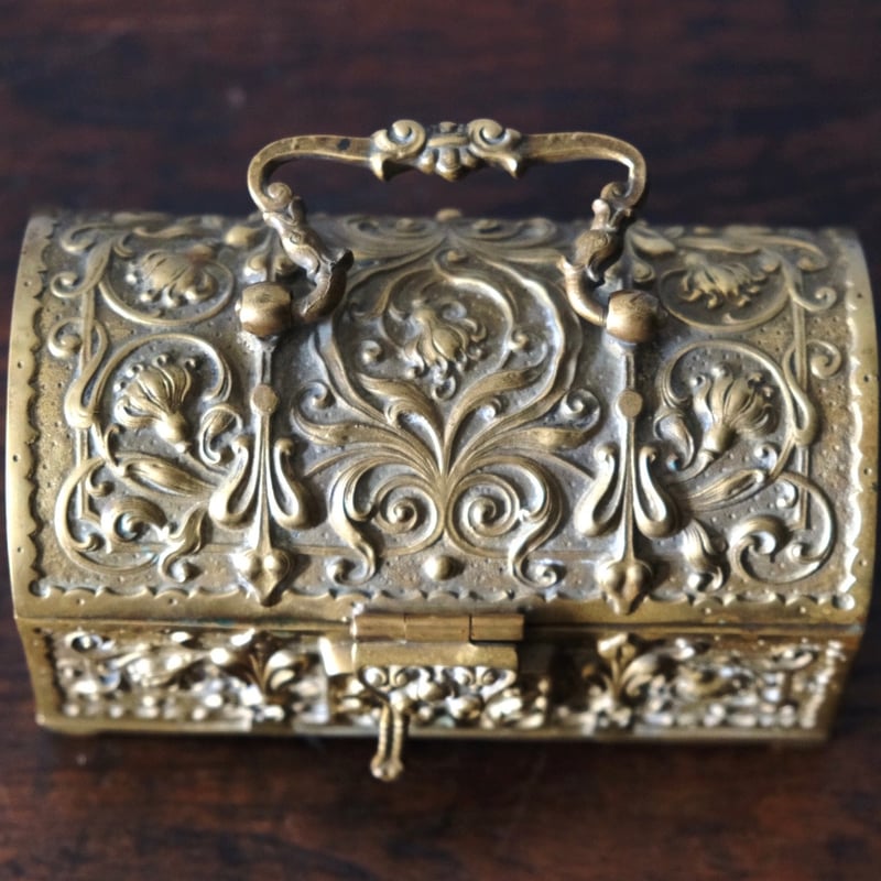 宝箱型 ジュエリーケース 真鍮 フランス アンティーク 0501777