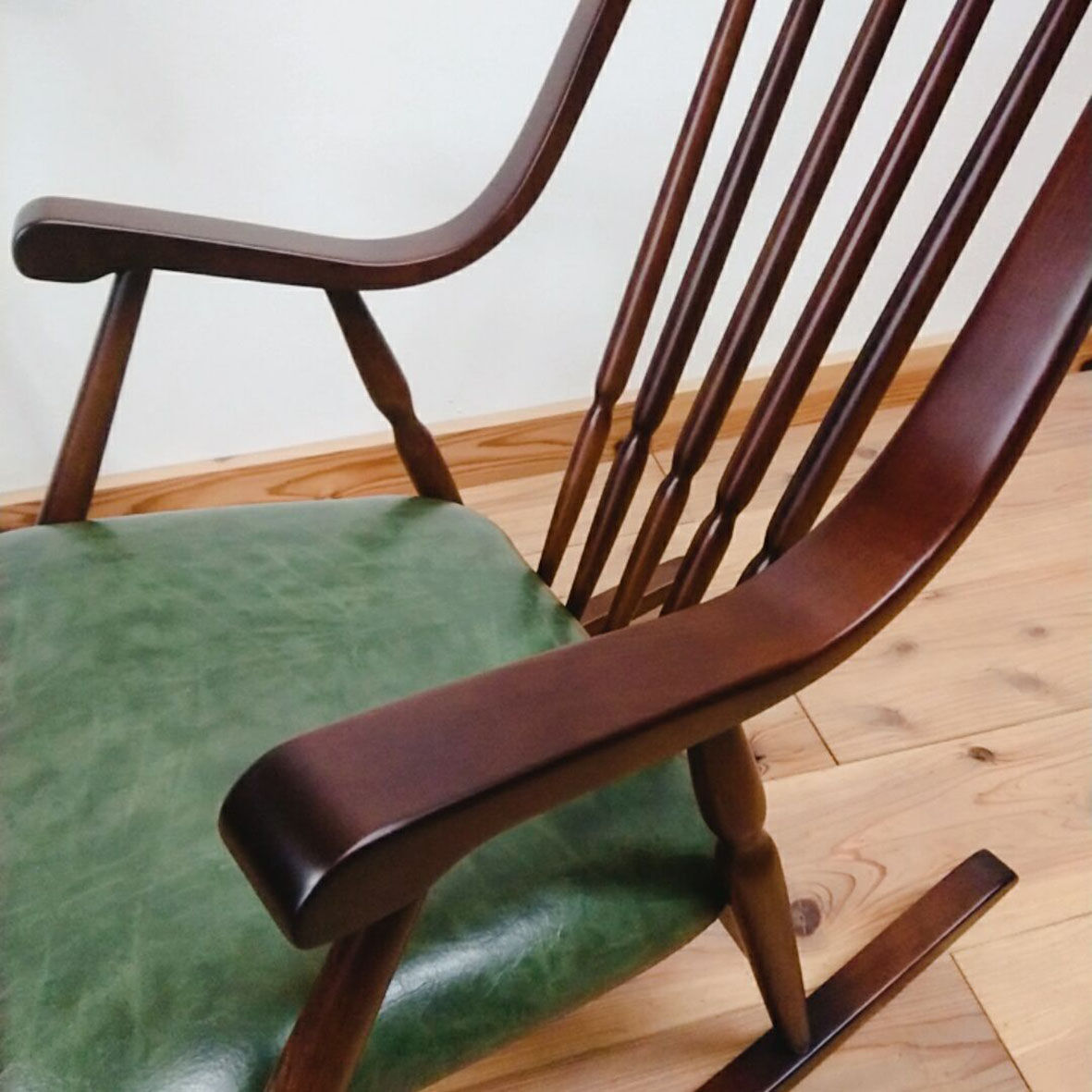 鳥取家具＞ ヴィンテージ・ロッキングチェア | FUJIWAKAYAMA