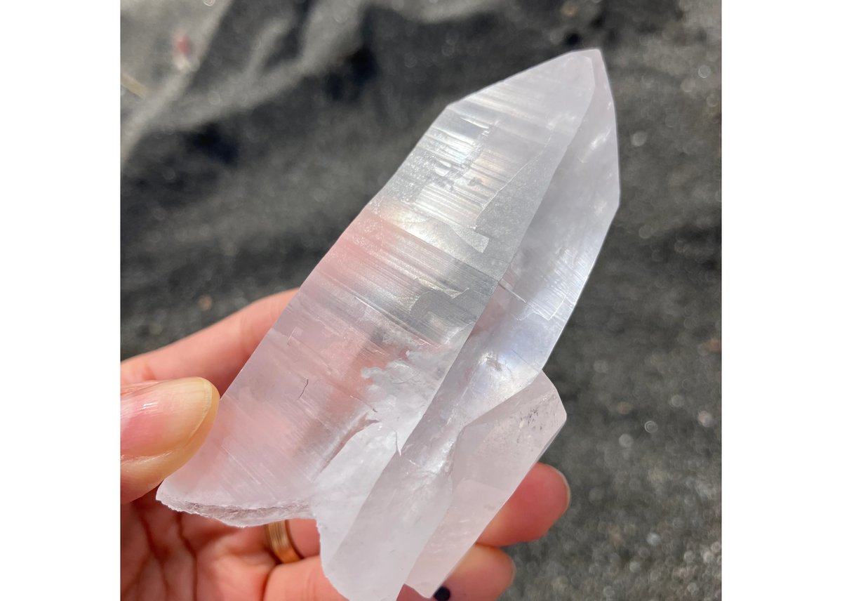 レムリアンシード ＜ひ＞ 初期鉱山セラデカブラル産 | mira Earth