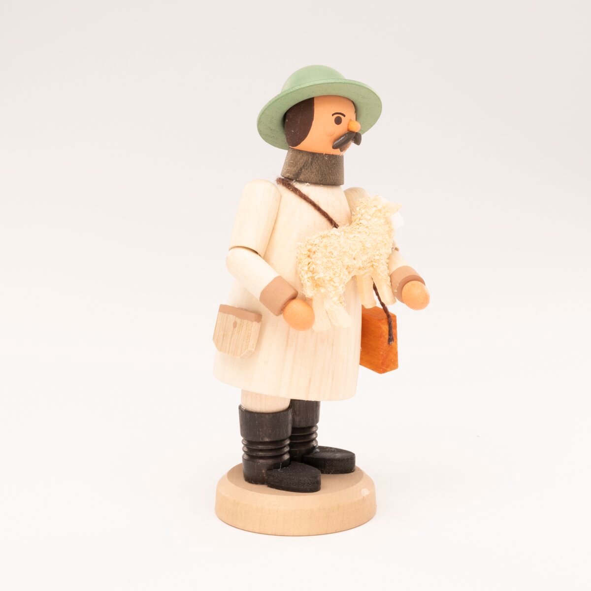ドイツ ザイフェン 煙出し人形 木製 羊飼いの男性 | こぐま舎
