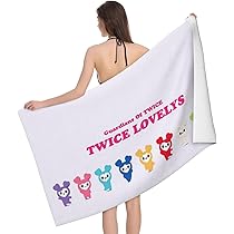 TWICE 全員サイン入り フード付きタオル TWICE 全員サイン入りフード