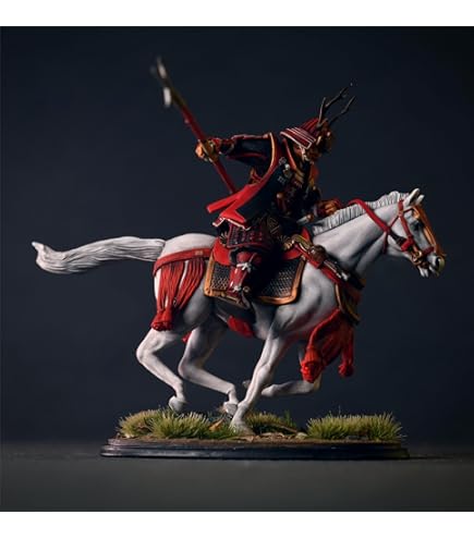 Amazon.co.jp: 戦国大甲冑人形/真田幸村 : Hobbies