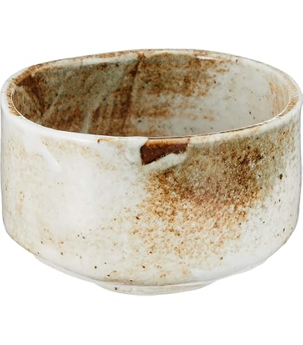 淡いベージュの陶器製茶碗と木箱 大正時代求 三葉葵 家紋