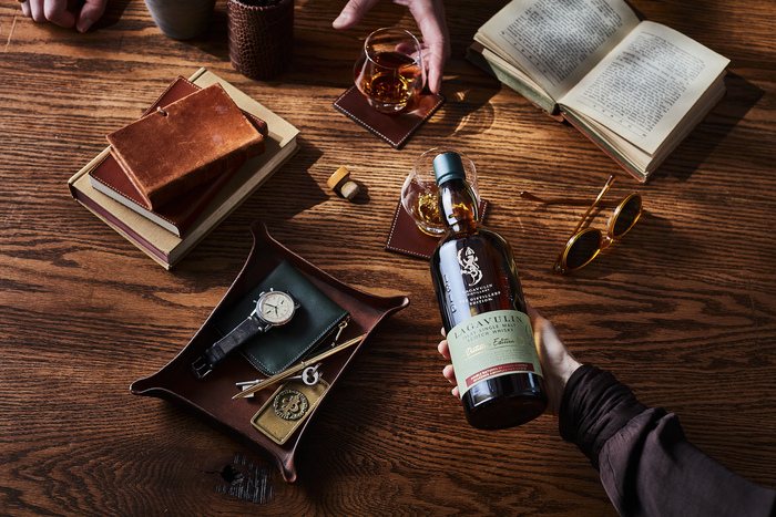 Lagavulin Distillers Edition 2022 – Islay single malt | Bondston
