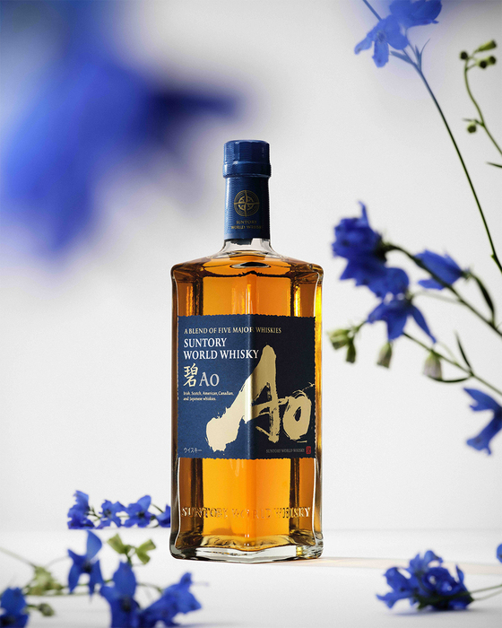 Suntory AO - Japanese Blended Whisky | Bondston