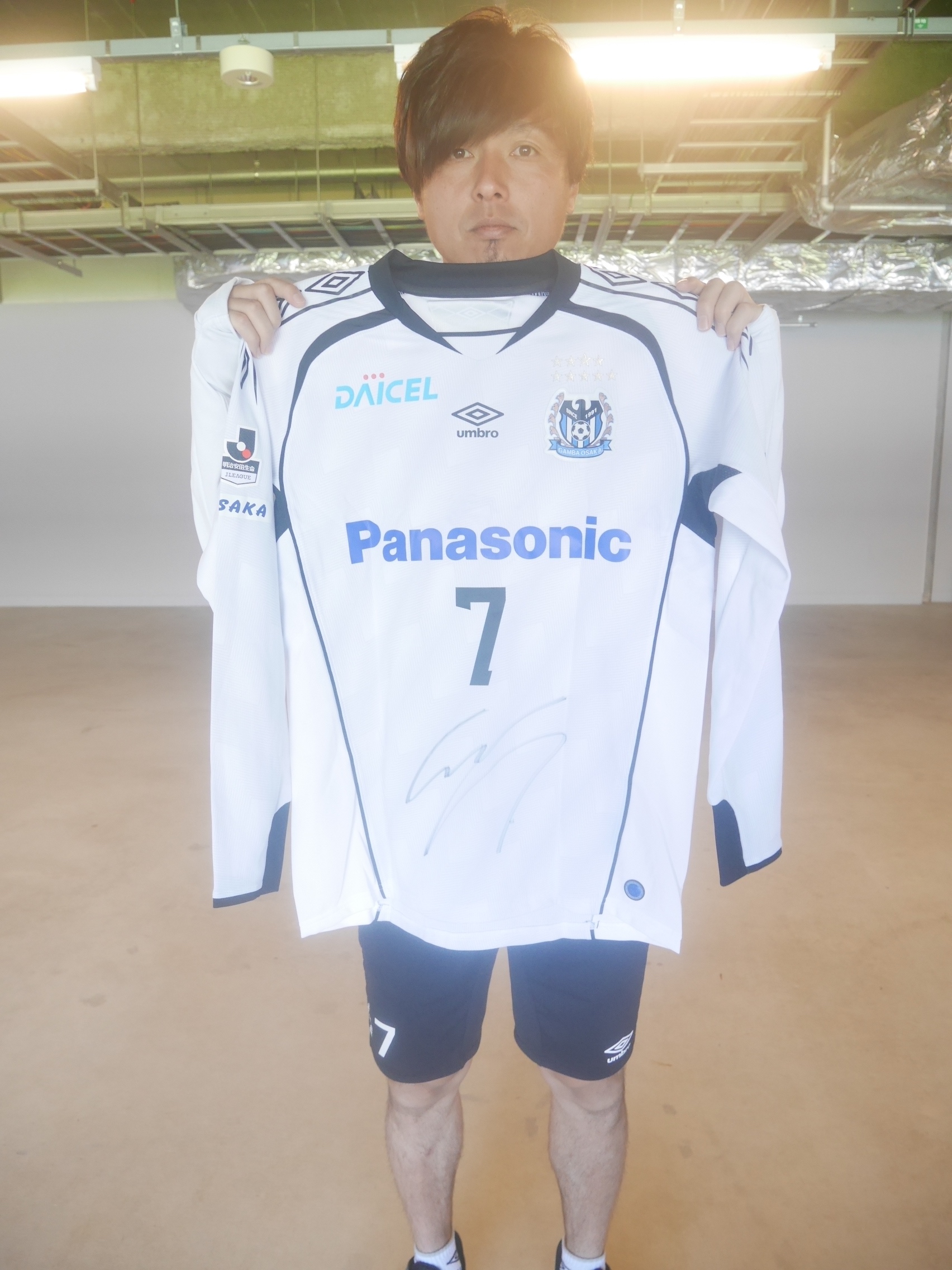 ガンバ大阪 遠藤保仁元選手 サイン入りオーセンティックユニフォーム