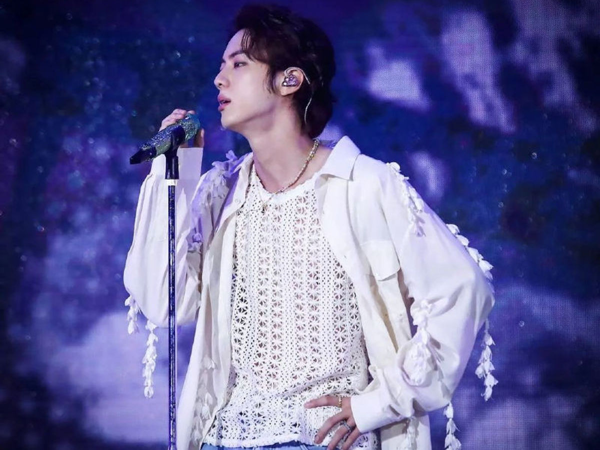 BTS 2024 FESTA ARMY ジン ハグ会 ギフト 卓上時計 ソンムル