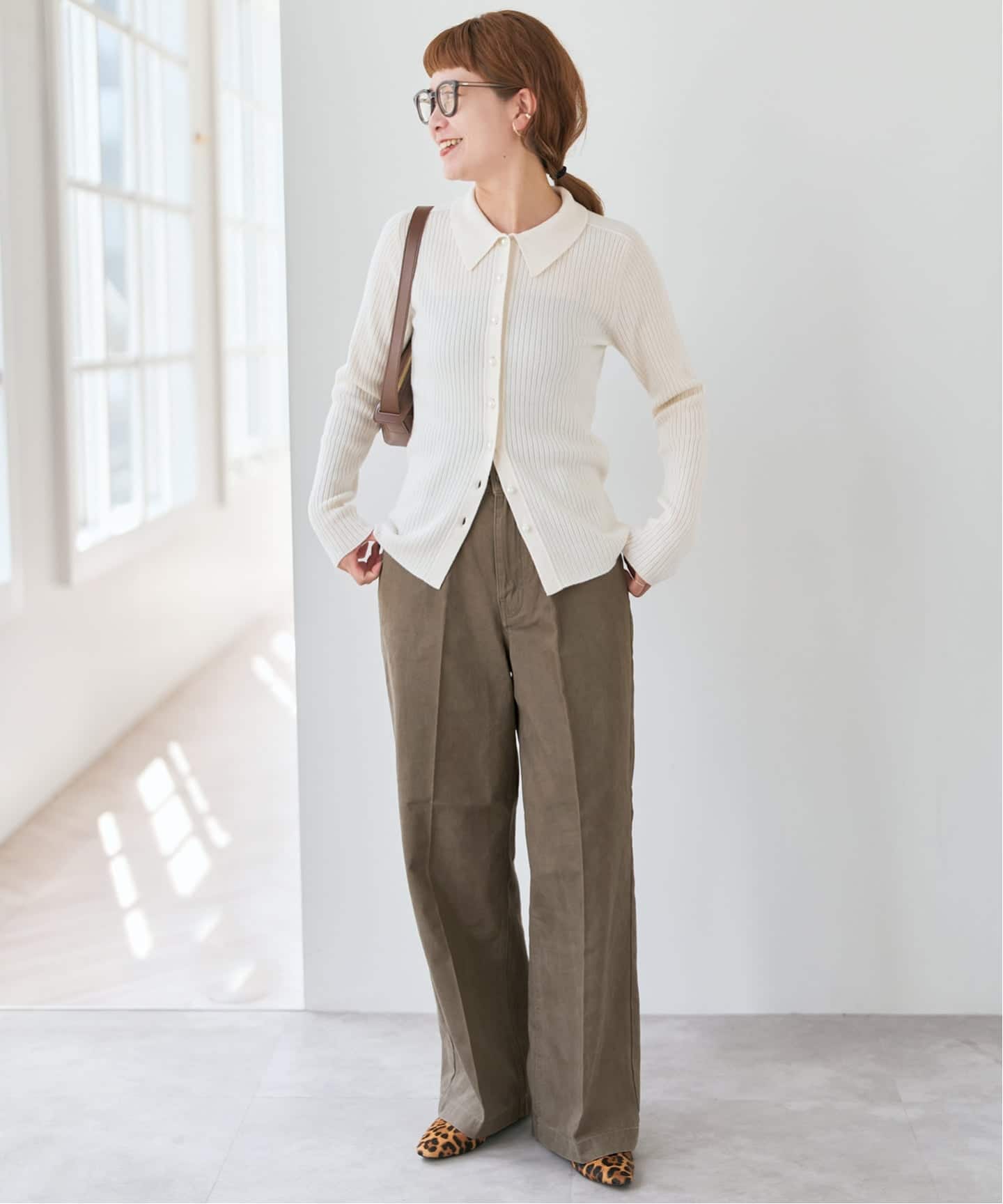 バックギャザーチノ（チノパンツ）｜Spick and Span（スピック＆スパン