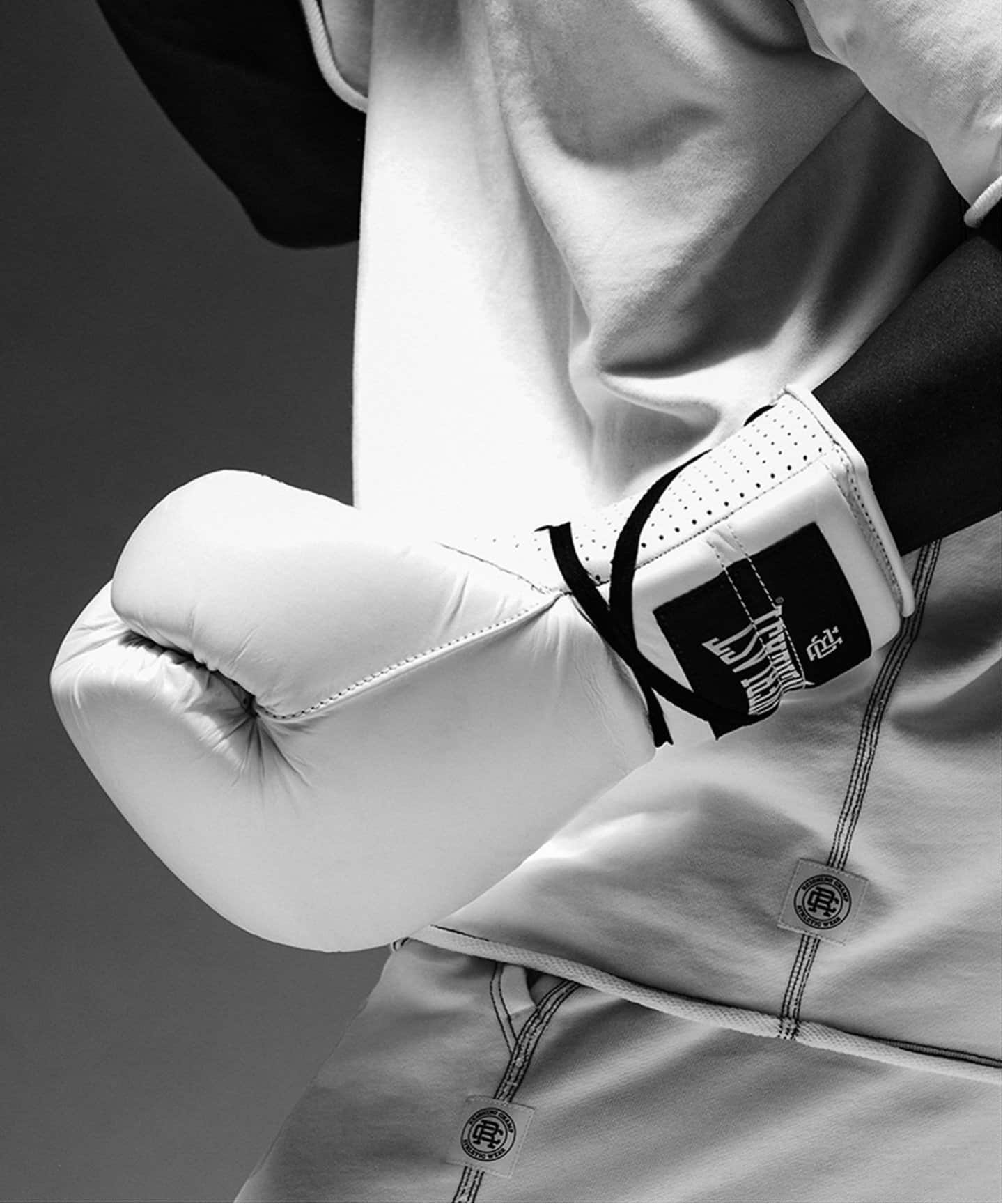 EVERLAST ボクシンググローブ ホワイト 10オンス EVERLAST ボクシング