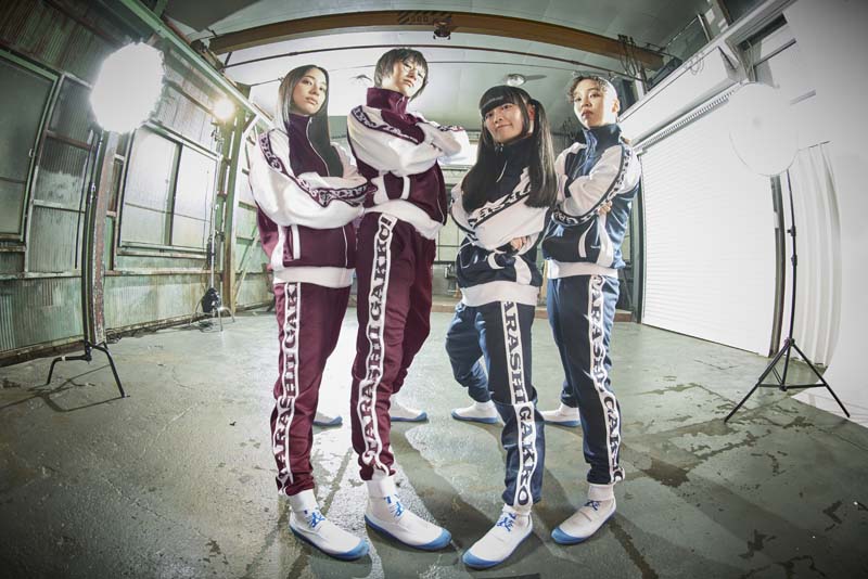 新しい学校のリーダーズ スタジャンL限定 新しい学校のリーダーズ